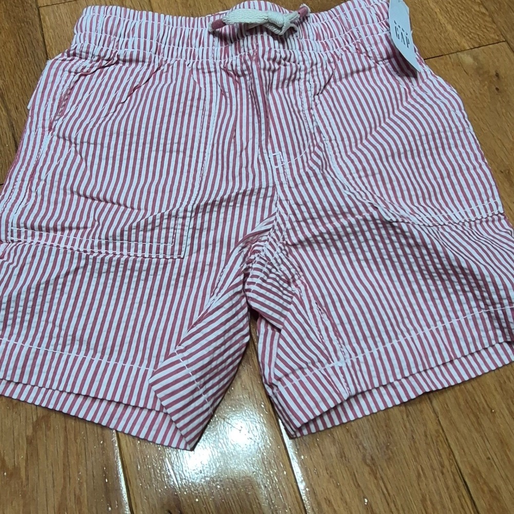 Baby Gap Toddler Red White Seersucker Striped Shorts 2 Years NWT
